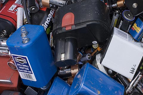 [沐川箭板上门回收汽车电池]回收电动车电池-上门回收废铅酸电池